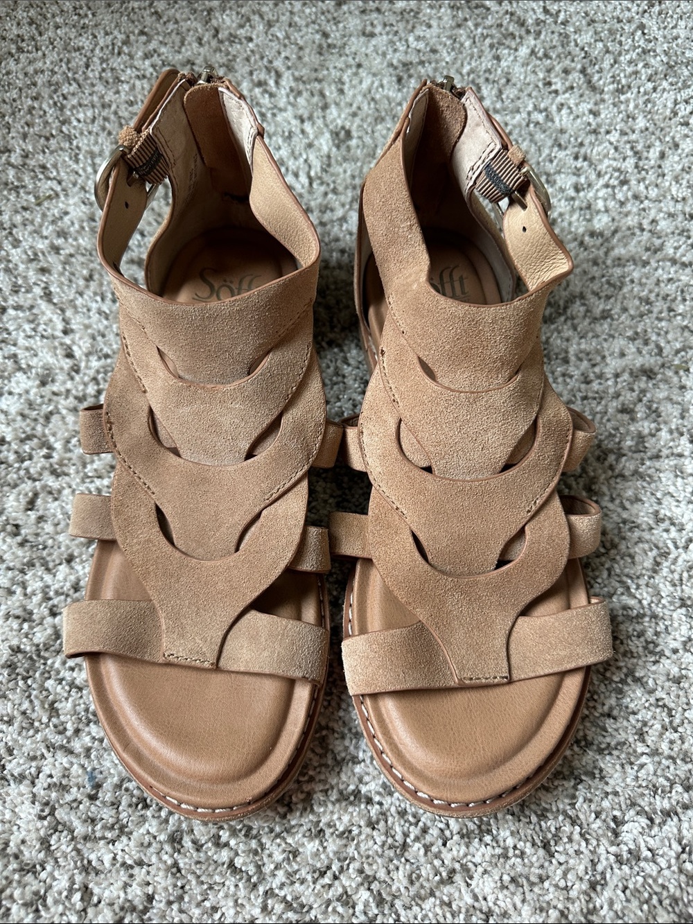 Sofft Women's Tan Suede Strappy Gladiator Sandals